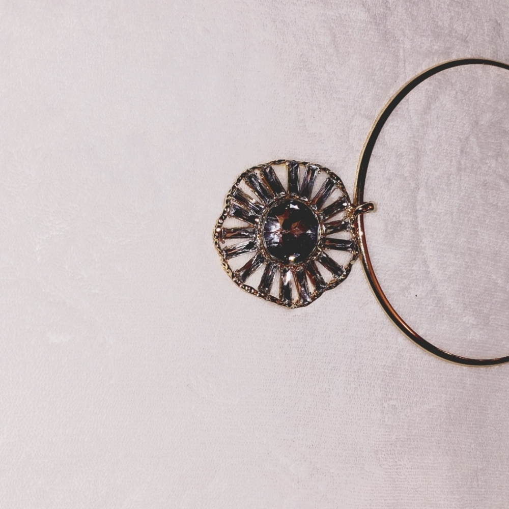 Huge medallion necklace